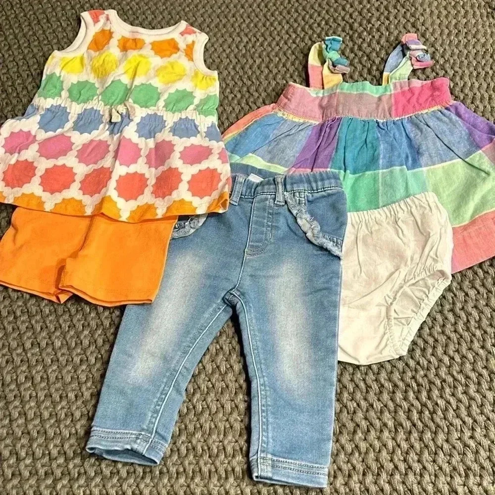3 for 30$ Girls 3 to 6 month bundle - Picture 1 of 1
